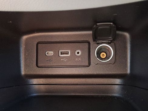 Certified 2023 Chevrolet Equinox LS w/ LS Convenience Package image 23