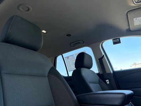 Used 2019 Chevrolet Traverse LT AWD/4WD image 17