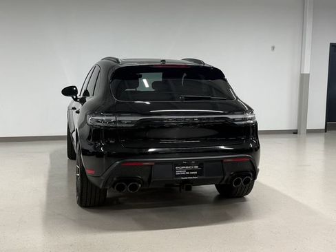 Certified 2023 Porsche Macan S AWD/4WD image 3