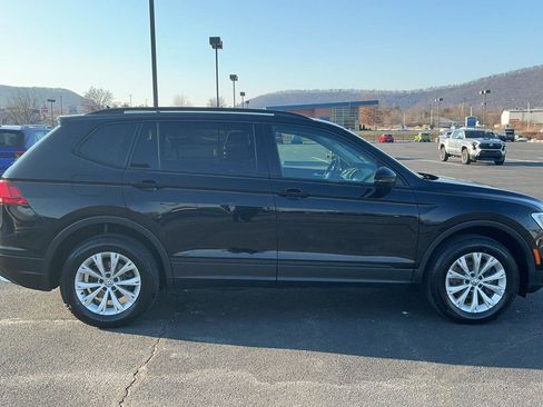 Used 2020 Volkswagen Tiguan S image 4