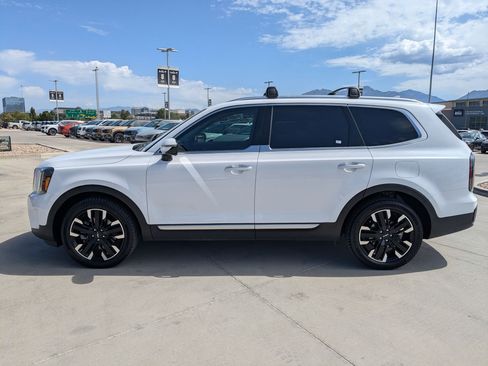 Certified 2023 Kia Telluride SX Prestige AWD/4WD image 2