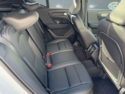 New 2026 Volvo XC40 B5 Ultra w/ Climate Package AWD/4WD image 29