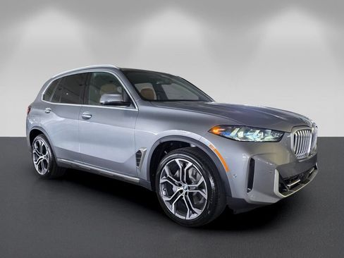 New 2026 BMW X5 xDrive40i w/ Climate Comfort Package AWD/4WD image 1