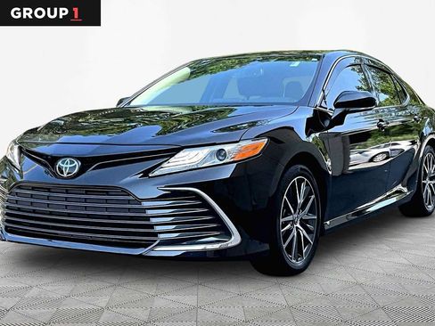 Certified 2024 Toyota Camry XLE FWD image 1