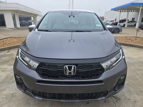 New 2026 Honda Odyssey Touring image 8