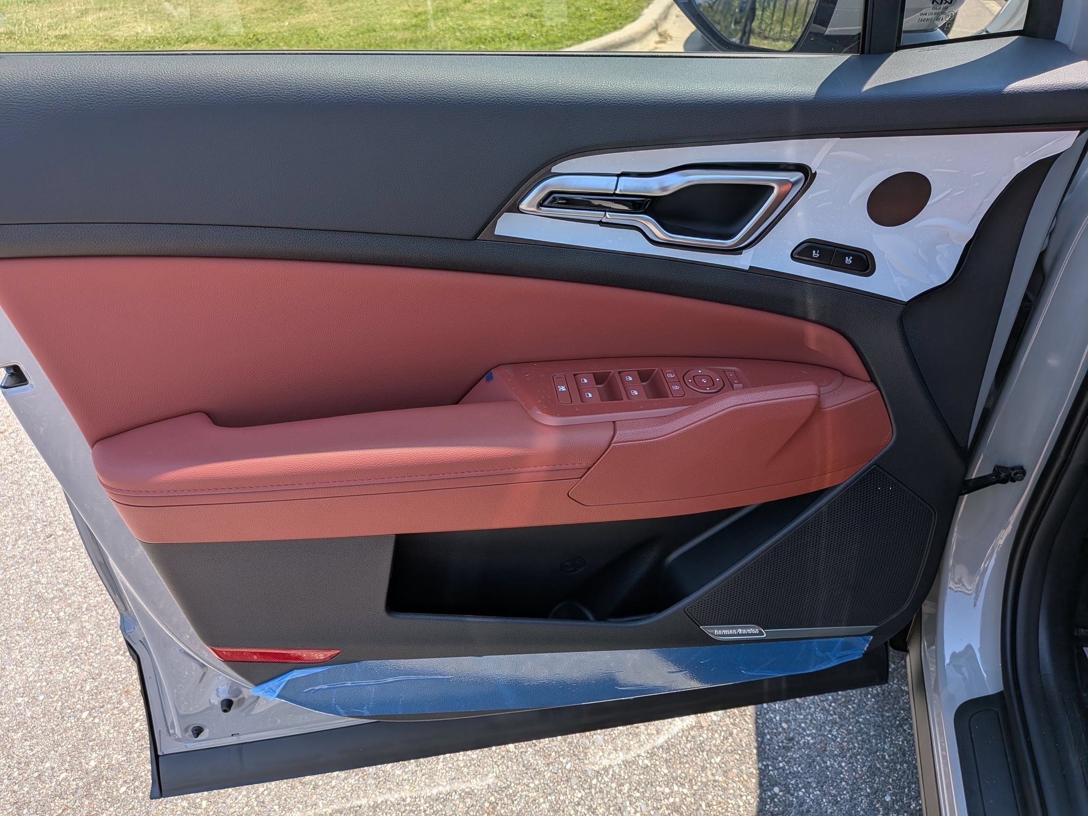 New 2026 Kia Sportage SX AWD/4WD image 11