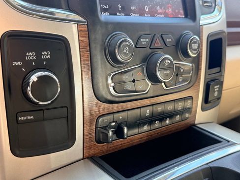 Used 2018 RAM 3500 Laramie image 29