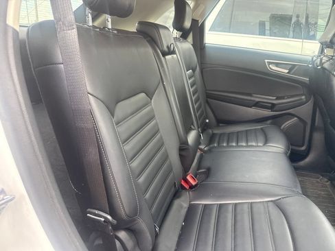 Certified 2024 Ford Edge SEL w/ Convenience Package AWD/4WD image 6