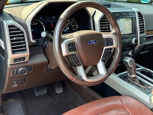Used 2018 Ford F150 King Ranch w/ Equipment Group 601A Luxury AWD/4WD image 5