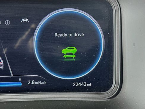 Used 2023 Hyundai Kona SE w/ Cargo Package image 19