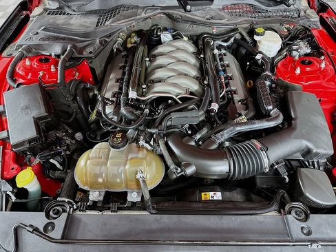 Used 2015 Ford Mustang GT Premium image 35