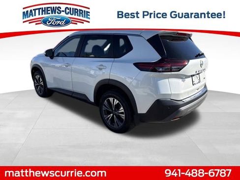 Used 2023 Nissan Rogue SV w/ SV Premium B Package image 6