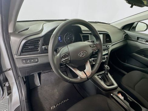 Used 2020 Hyundai Elantra Value Edition w/ Cargo Package (C1) FWD image 16