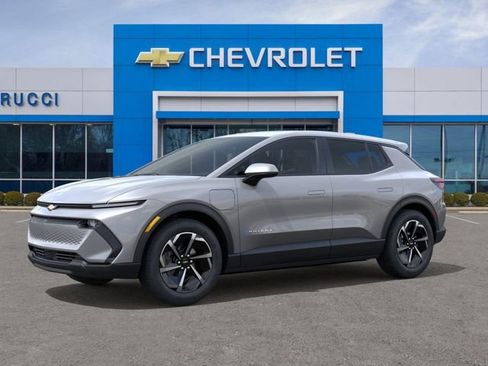 New 2026 Chevrolet Equinox EV LT image 2