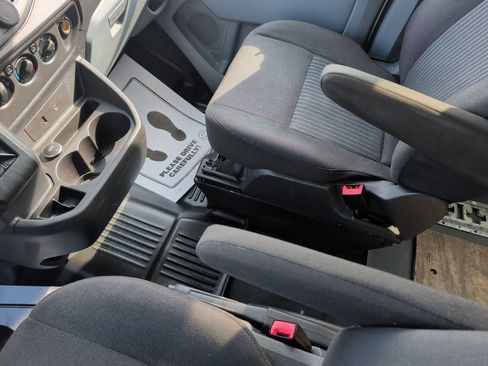 Used 2015 Ford Transit 150 XLT RWD image 16