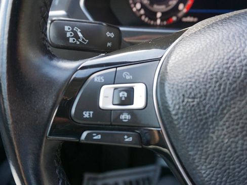 Used 2019 Volkswagen Tiguan SEL image 31