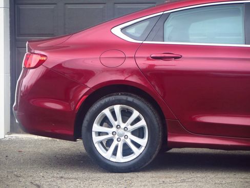 Used 2015 Chrysler 200 Limited w/ Convenience Group FWD image 22