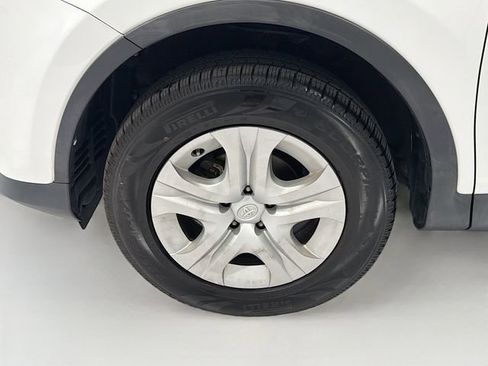 Used 2014 Toyota RAV4 LE FWD image 25