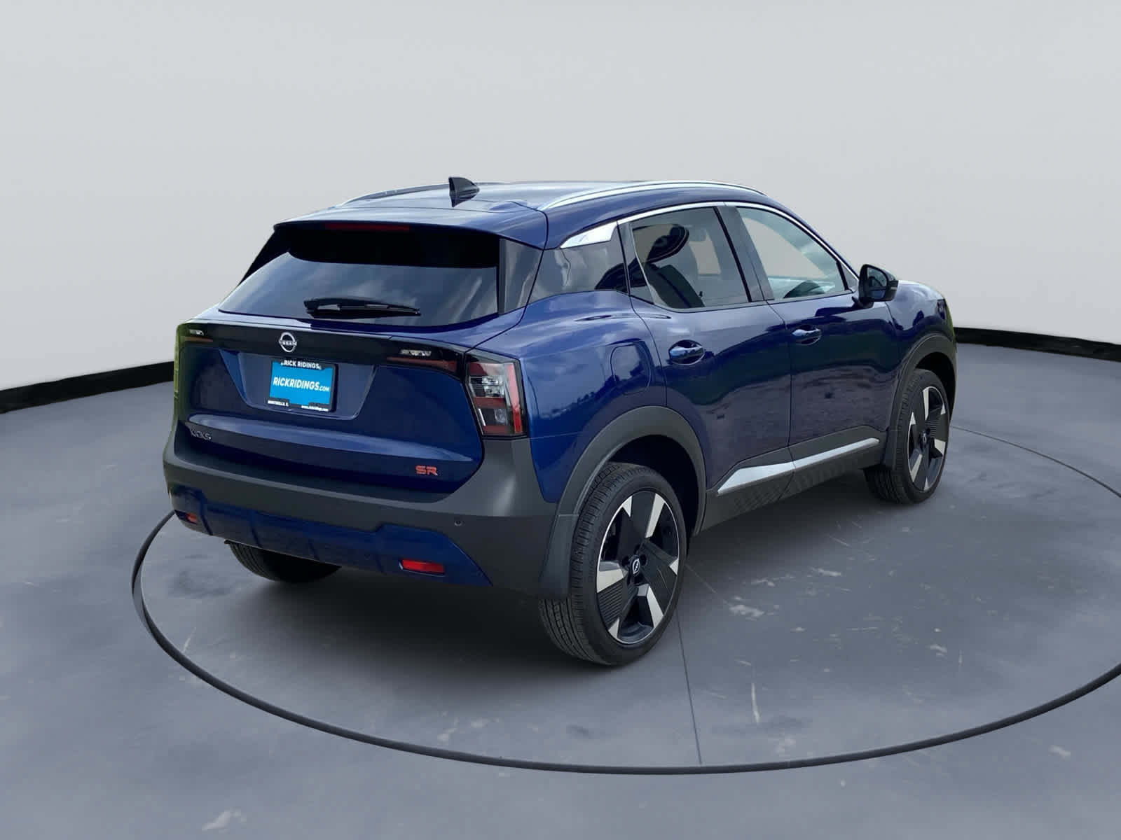 Used 2026 Nissan Kicks SR FWD image 5