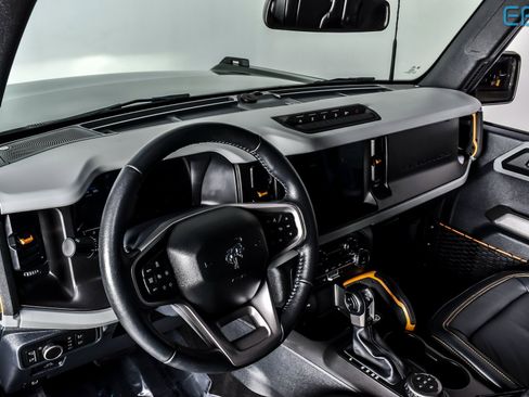 Used 2022 Ford Bronco Badlands image 18