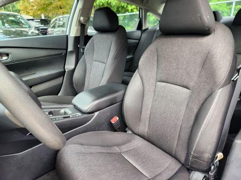Certified 2025 Honda Accord LX image 7