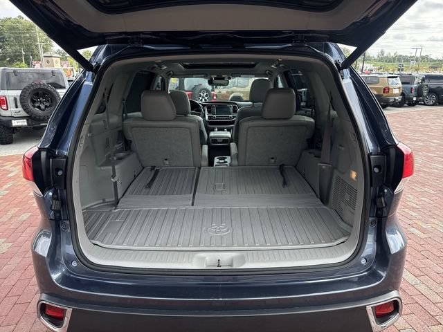 Used 2018 Toyota Highlander Limited Platinum AWD/4WD image 26