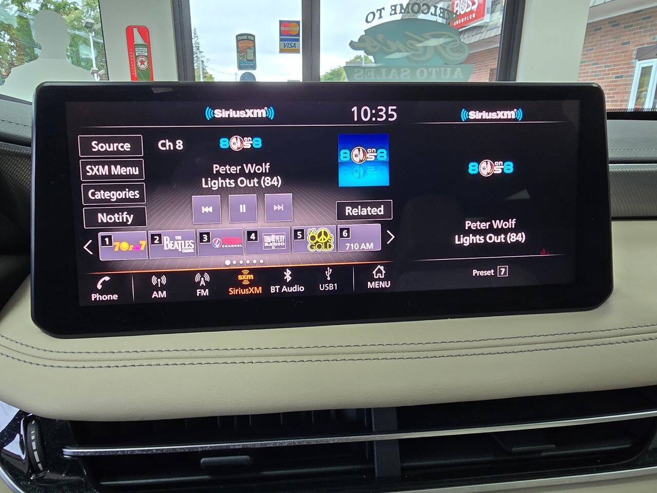 Used 2024 INFINITI QX60 Luxe w/ Performance Audio Package AWD/4WD image 36