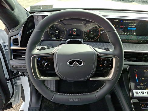 New 2026 INFINITI QX80 Autograph w/ Premium Cargo Package image 17