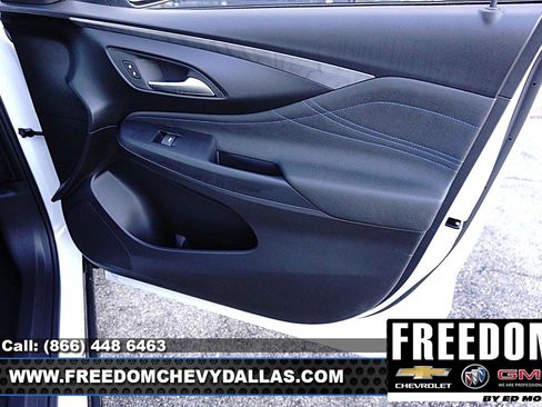 New 2026 Buick Envista Sport Touring image 37