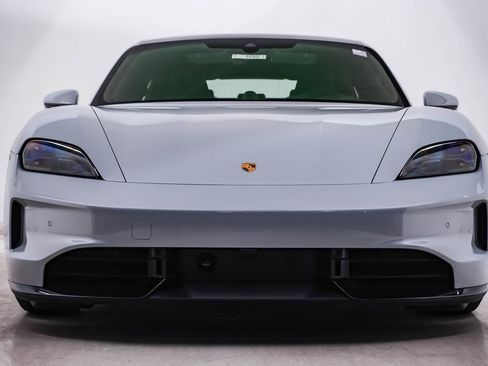 New 2025 Porsche Taycan GTS image 6