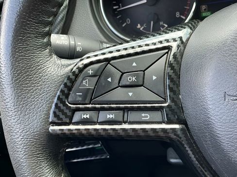 Used 2020 Nissan Rogue SL w/ Premium Package FWD image 36