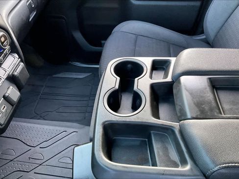 Used 2022 Chevrolet Silverado 2500 LT w/ Fleet Comfort Package image 16