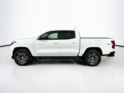 Used 2025 Chevrolet Colorado Z71 AWD/4WD image 4