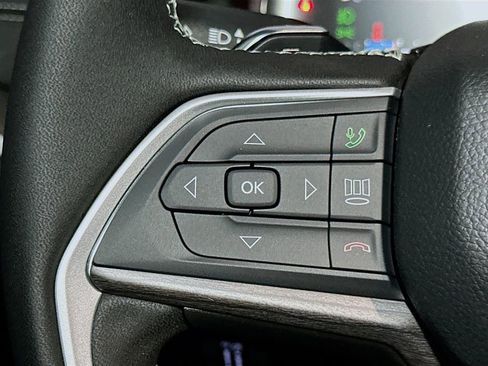 New 2025 Jeep Grand Cherokee Limited w/ Luxury Tech Group II AWD/4WD image 29