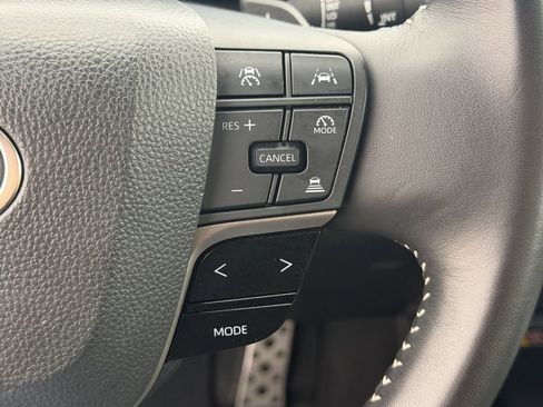 Used 2025 Toyota Camry SE FWD image 23