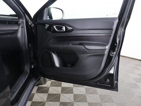 Used 2024 Jeep Compass Trailhawk image 21