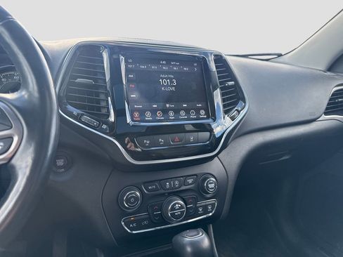Used 2021 Jeep Cherokee Limited w/ Mopar Interior Package AWD/4WD image 20