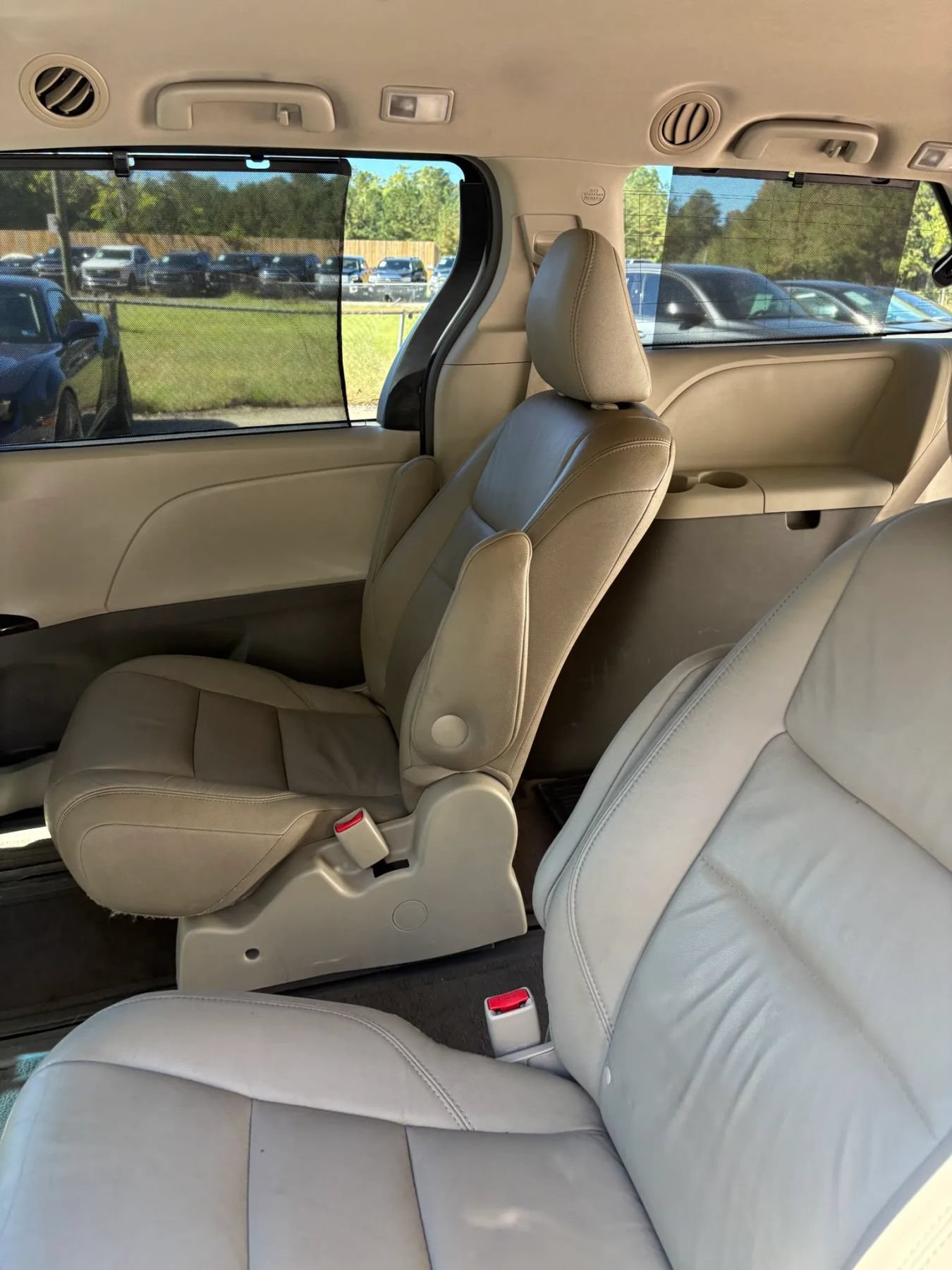 Used 2017 Toyota Sienna XLE AWD/4WD image 22
