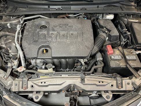 Used 2017 Toyota Corolla XSE w/ Carpet Mat Package (TMS) FWD image 24