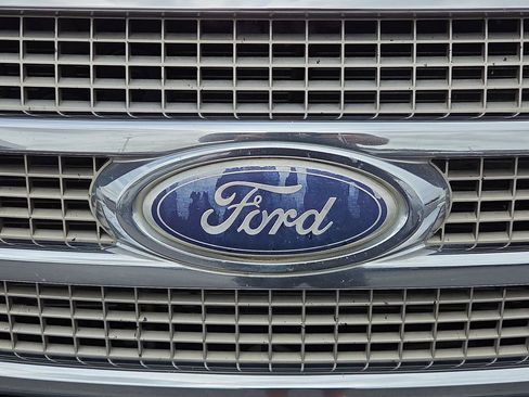 Used 2010 Ford F150 Lariat RWD image 30