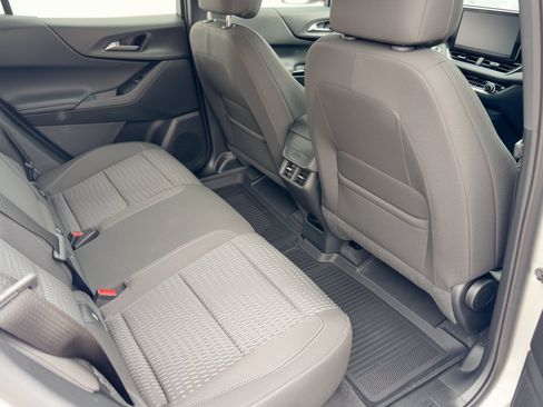 Certified 2026 Chevrolet Equinox LT w/ LPO, Floor Liner Package FWD image 29