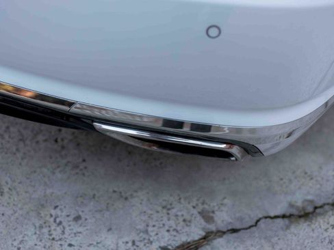 Used 2017 Genesis G90 5.0 Ultimate image 21