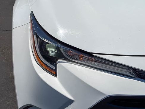 Used 2023 Toyota Corolla LE FWD image 7