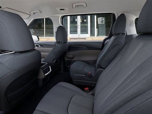 New 2026 Kia Carnival LX FWD image 18