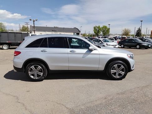 Used 2018 Mercedes-Benz GLC 300 4MATIC image 4