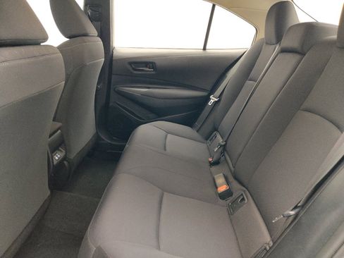 Used 2025 Toyota Corolla LE FWD image 18
