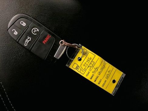 Used 2022 Dodge Challenger GT w/ Blacktop Package RWD image 10