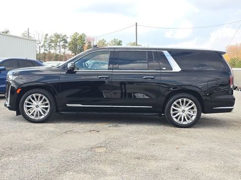 Used 2024 Cadillac Escalade ESV Premium Luxury w/ Performance Package image 2