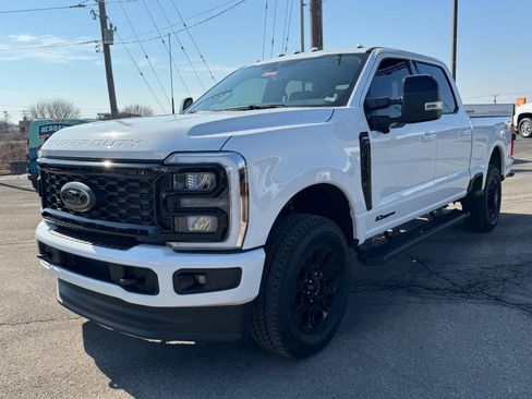 Used 2026 Ford F250 Lariat w/ Black Appearance Package image 8