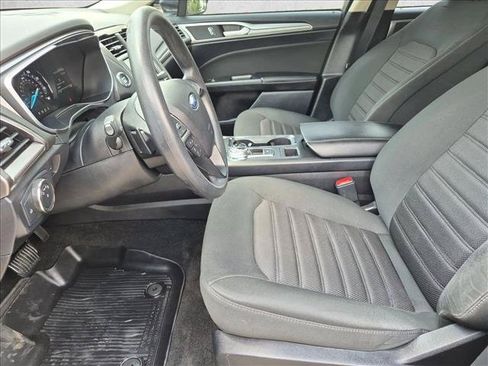 Used 2020 Ford Fusion SE AWD/4WD image 15